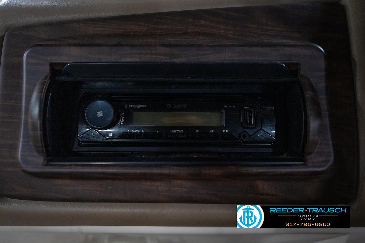 Used 2014 Bennington 2275GCW