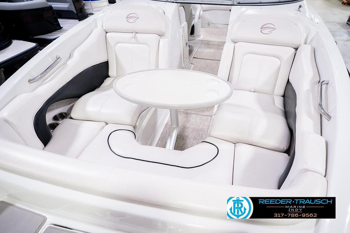 Used 2012 Crownline E4