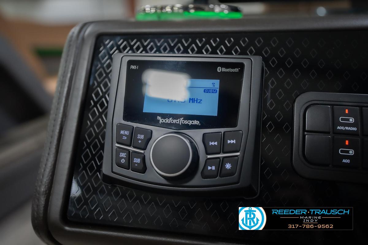 2026 Bennington 22 MFB