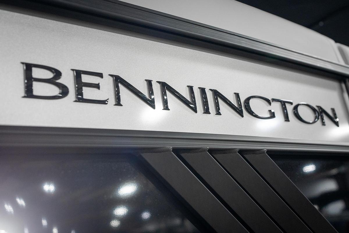 2025 Bennington 24 MSB