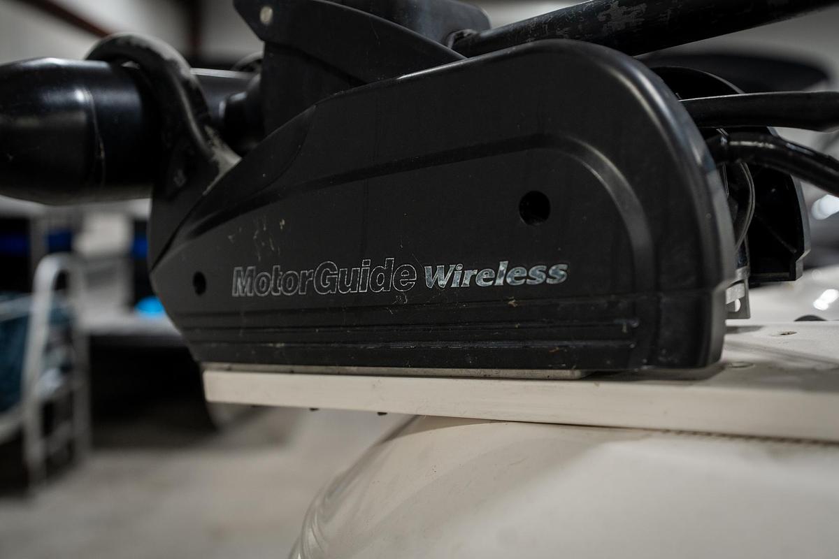 Used 2013 Chapparal 19 H20 F/S