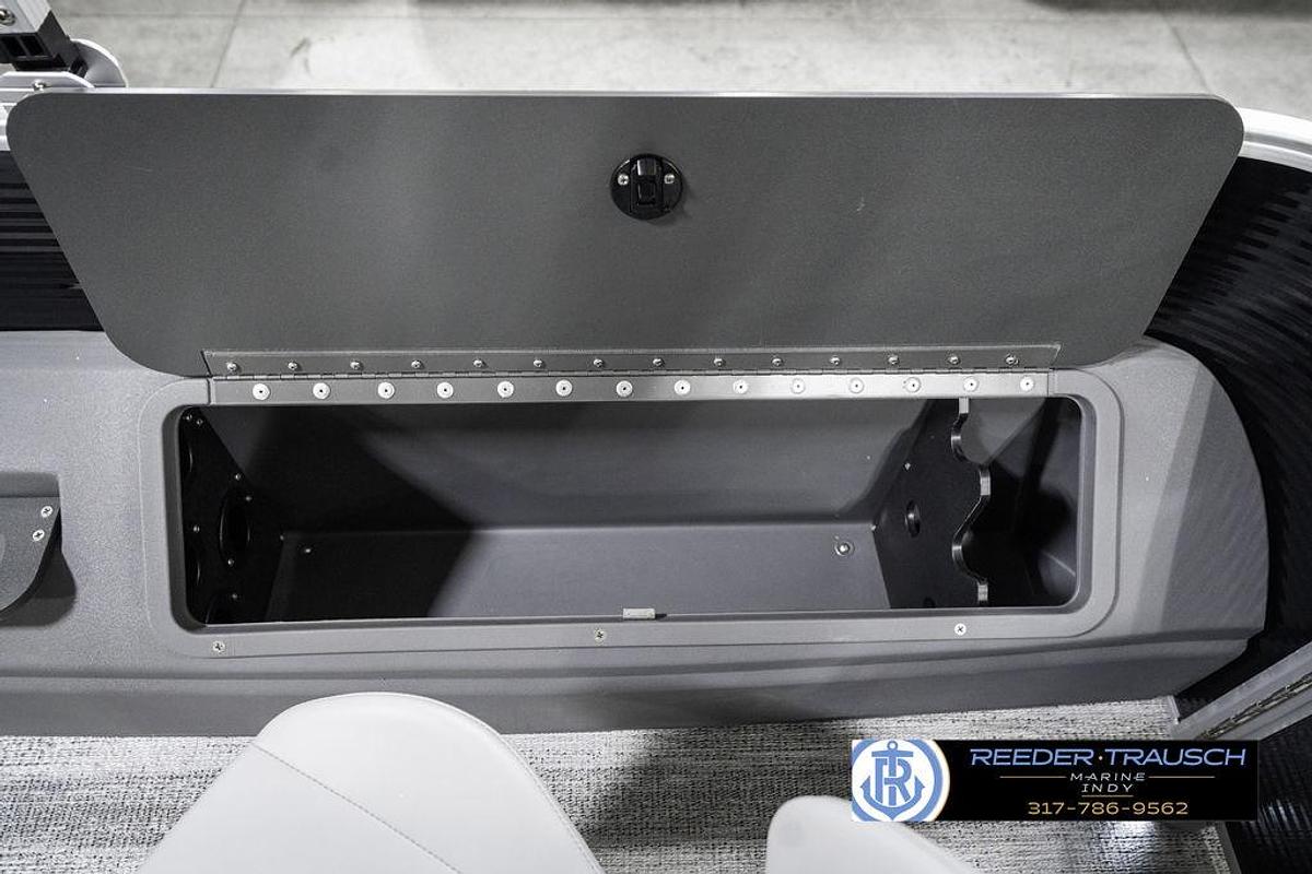 2025 Bennington 21 SS