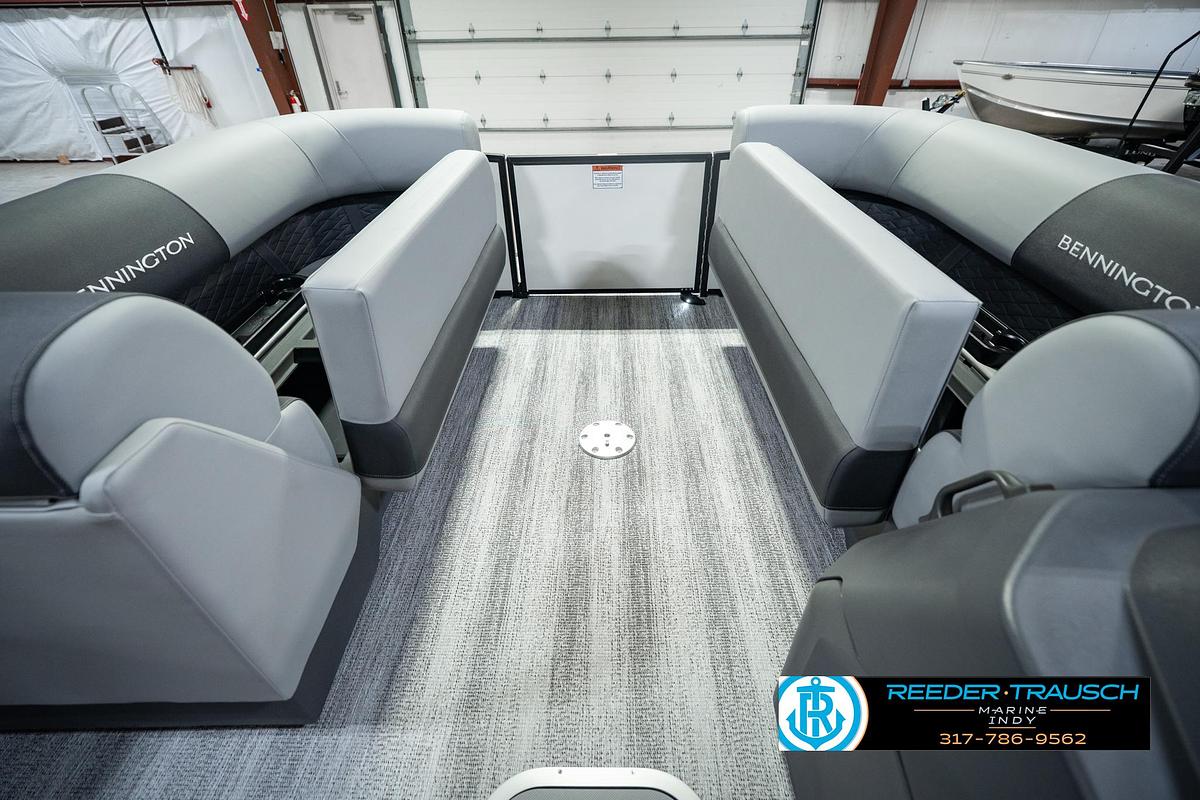 2027 Bennington 22 SSR