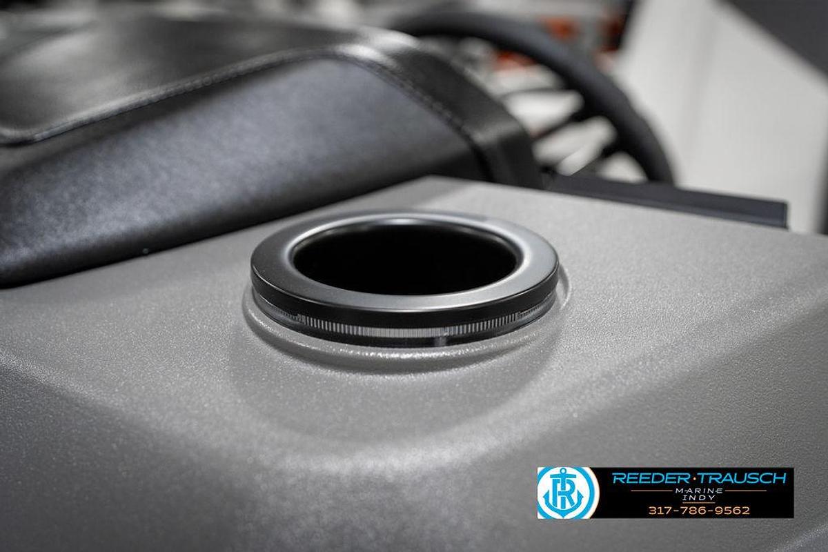 2025 Bennington 22 SSB