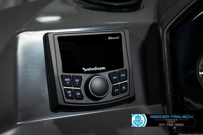 2025 Bennington 22 SLSE