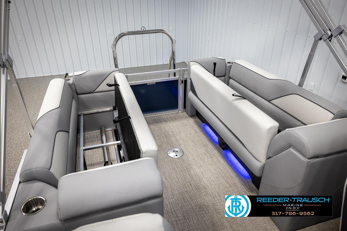 Used 2025 Avalon 2380 VEN QL
