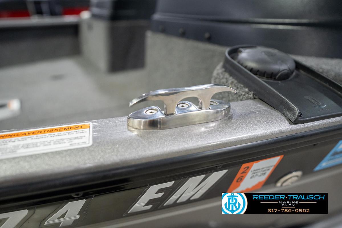 Used 2023 Lund 1875 Impact XS