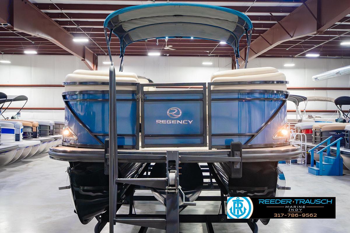 Used 2018 Regency 254 DL3