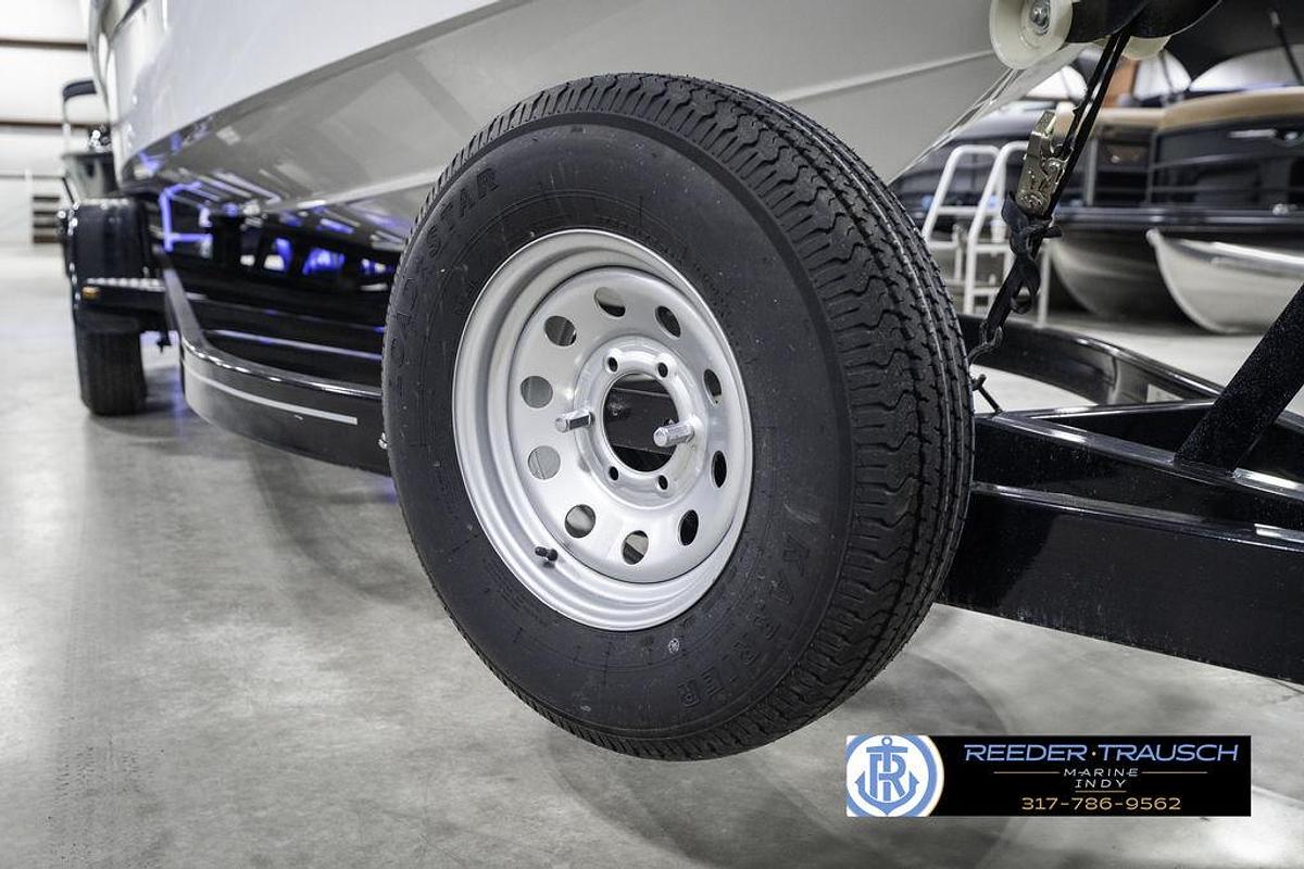 Used 2021 Four Winns H260