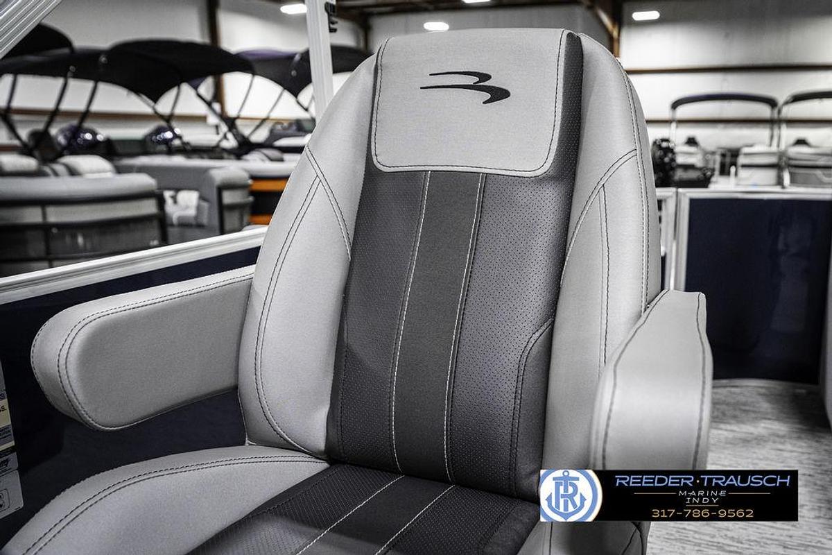 2025 Bennington 22 SXL