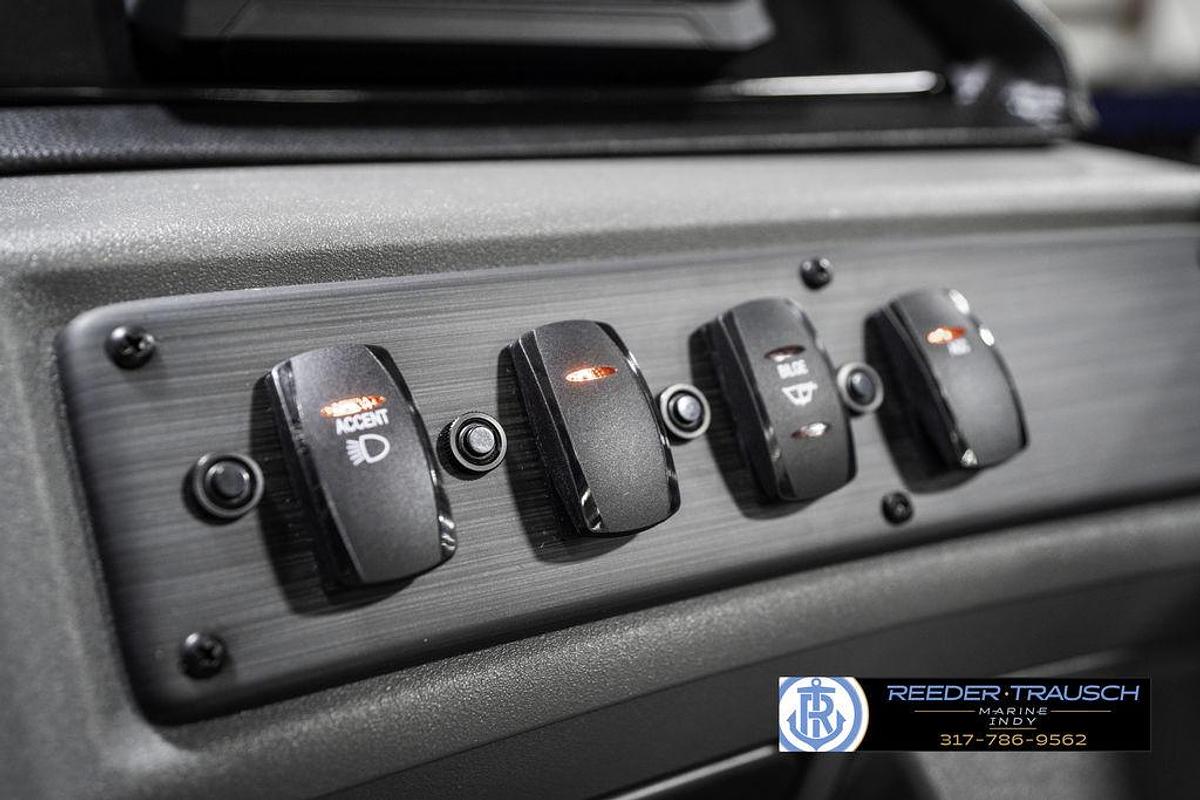 2025 Bennington 22 SSB