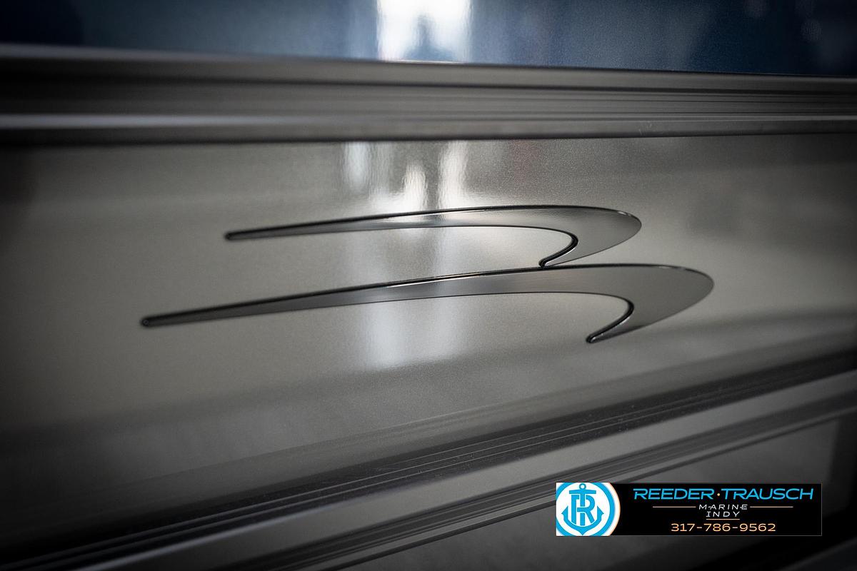 2026 Bennington 23 SLJ