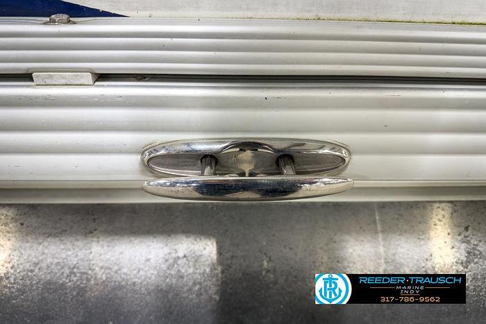 Used 2006 Crest Caribbean 2570