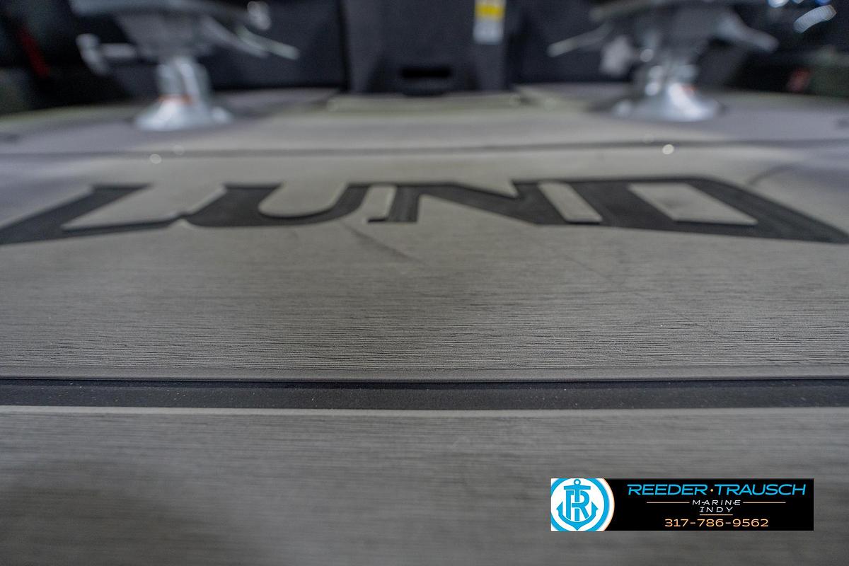 2026 Lund 1975 Pro V Sport