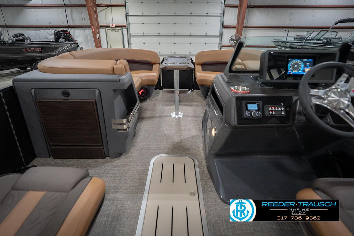 2026 Bennington 22 MFB