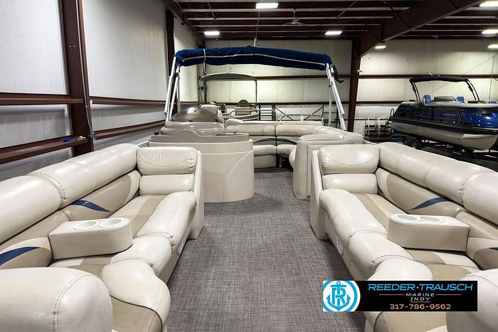 Used 2006 Crest Caribbean 2570