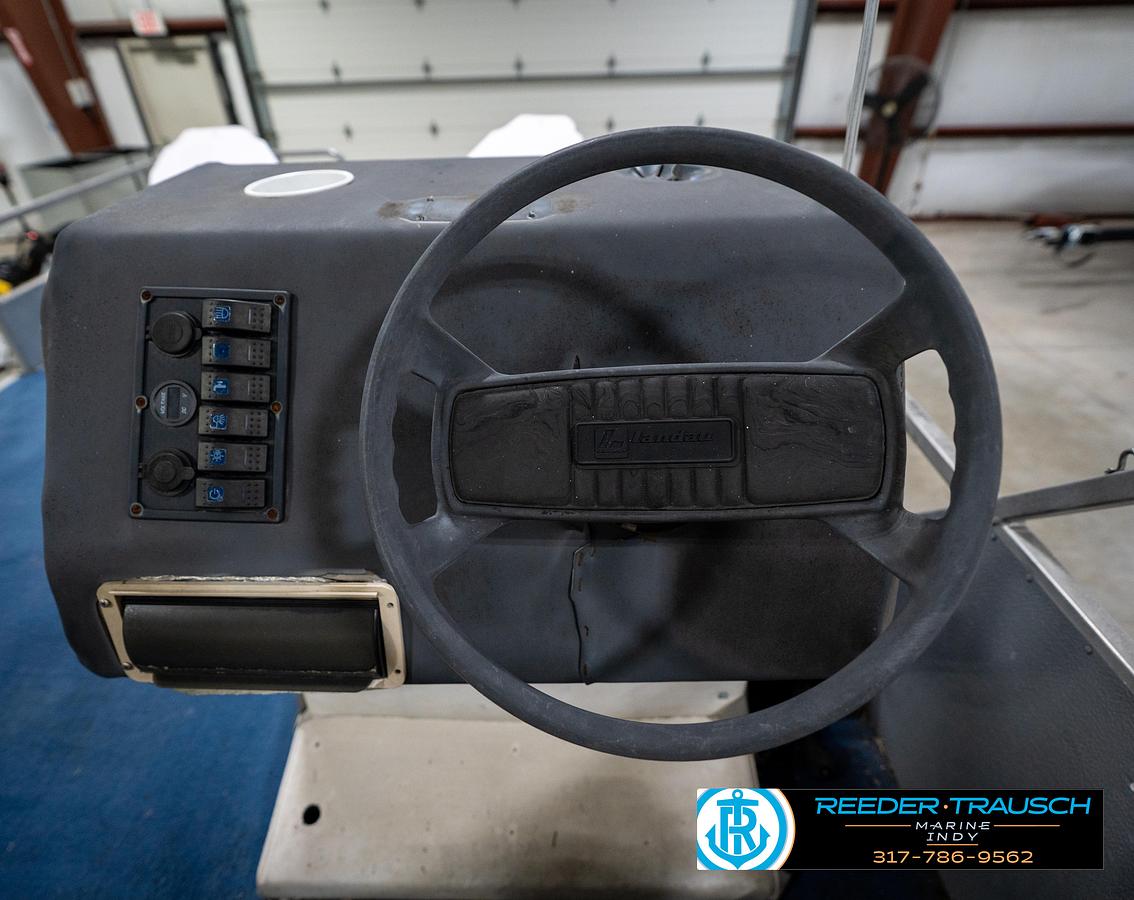 Used 1988 Landau 20 Adventurer