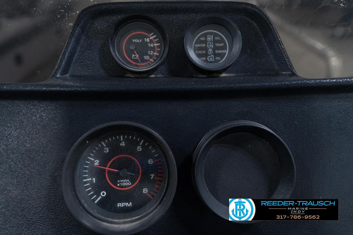 Used 1992 Sun Tracker Party Barge 24