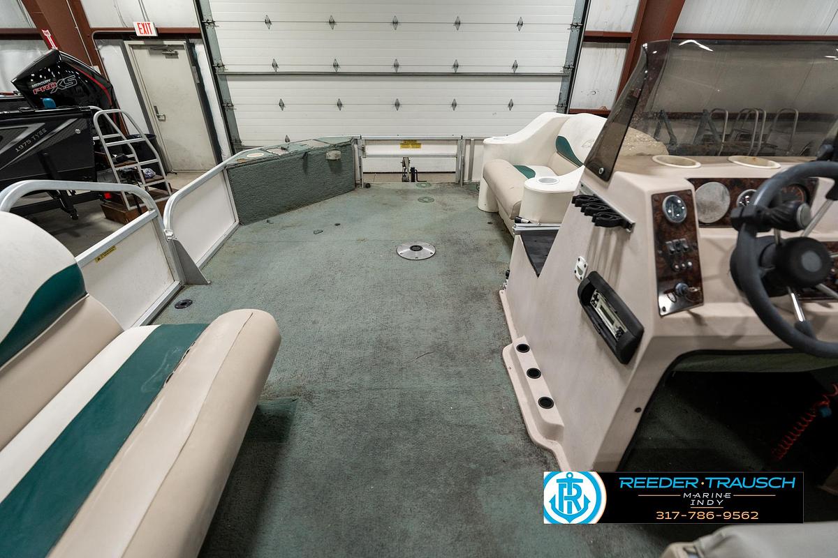 Used 1998 Fisher Freedom 200 Fish