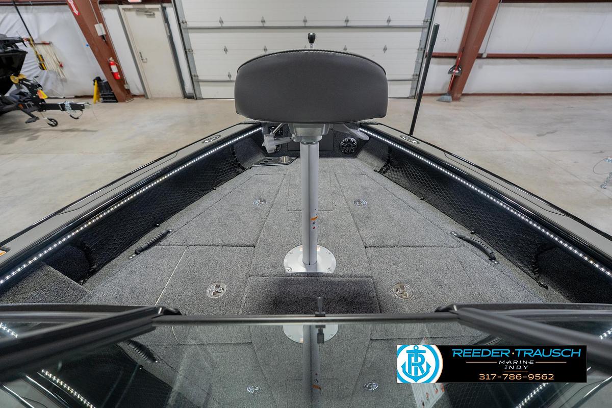 2026 Lund 1975 Pro V Sport