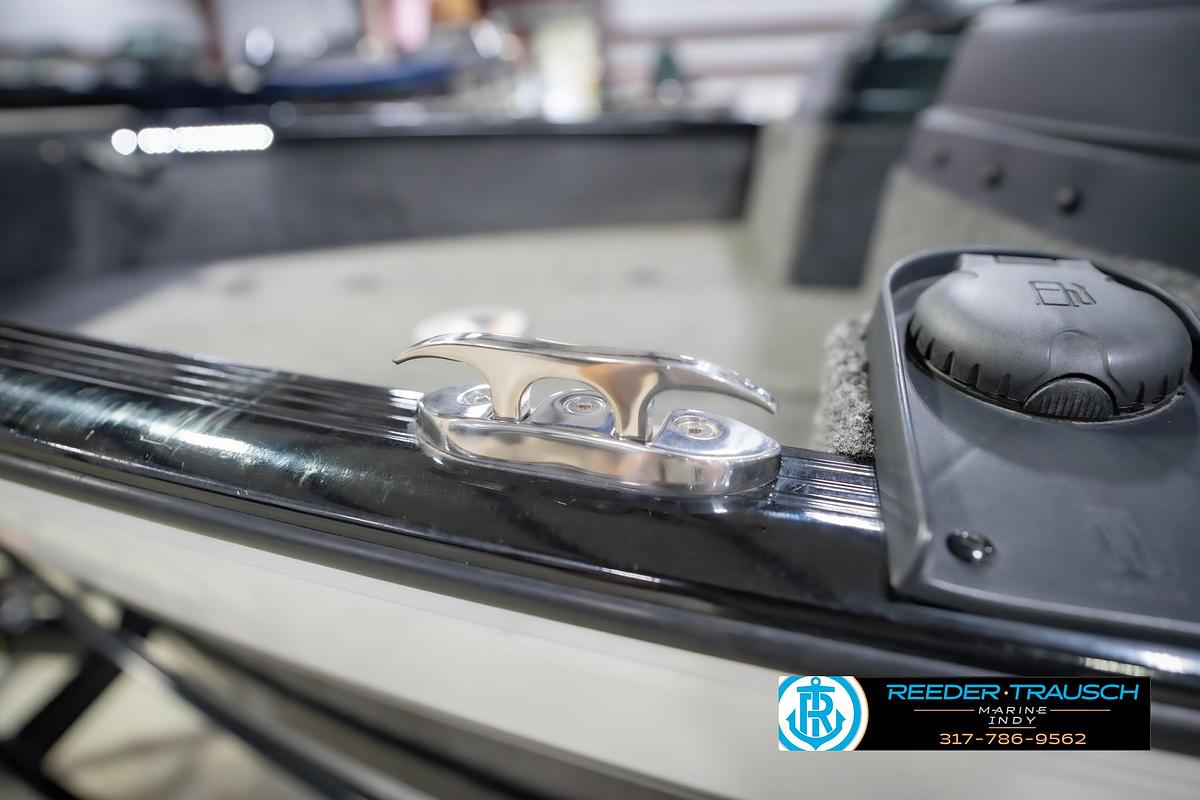 Used 2022 Lund 1875 Impact