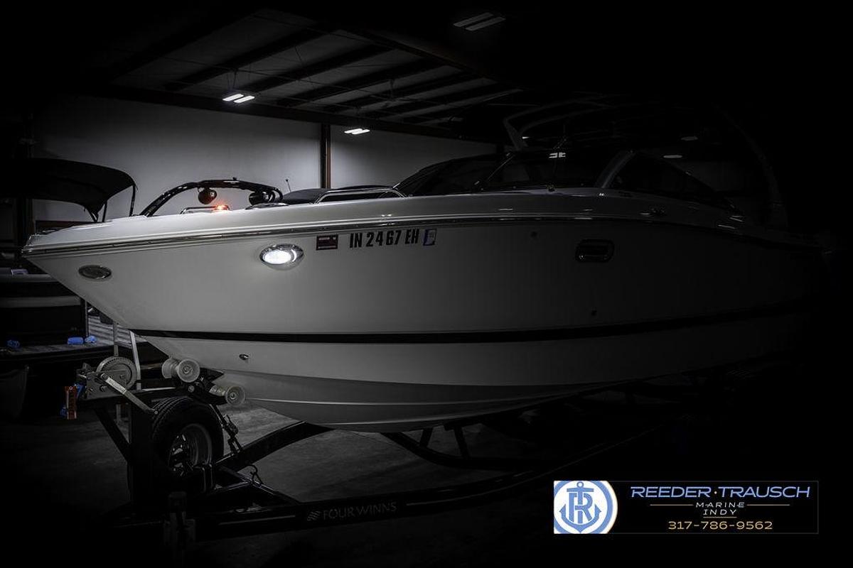 Used 2021 Four Winns H260