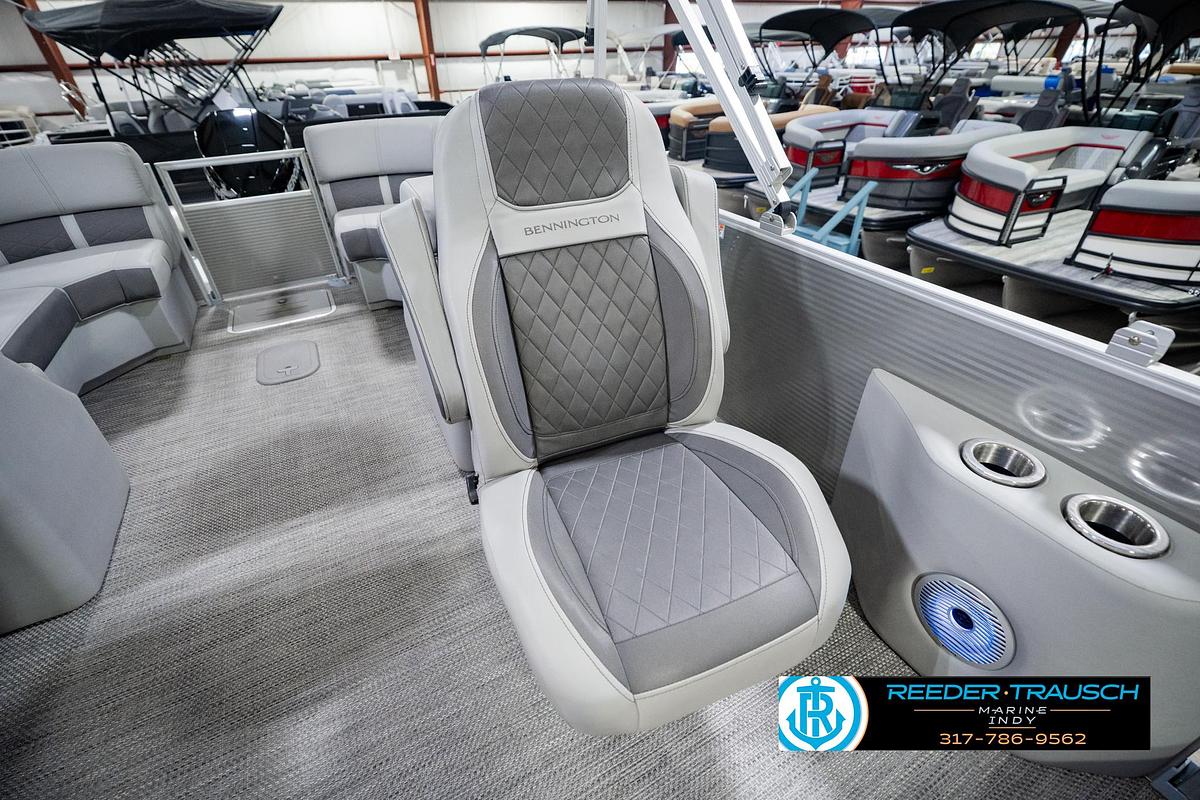 Used 2023 Bennington 23 LSR