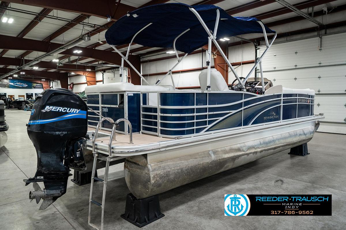 Used 2011 Bennington 2274 RCL