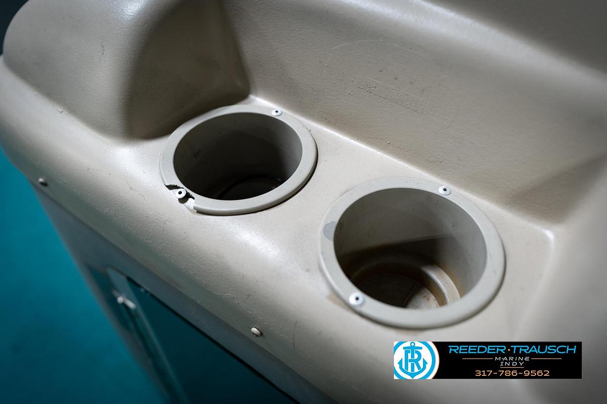 Used 1996 Suntracker Party Barge 24