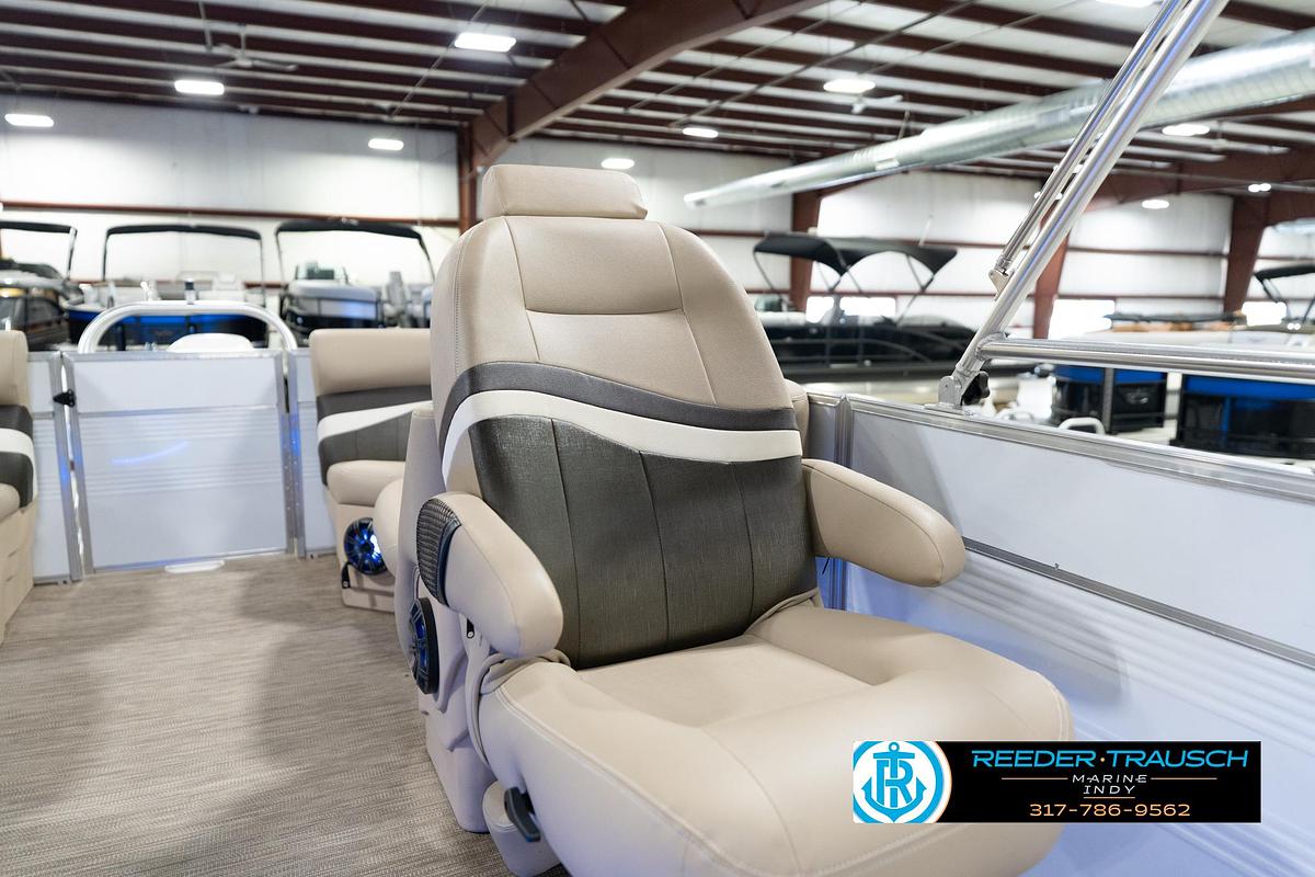 Used 2020 Leisure Craft 2435 LX