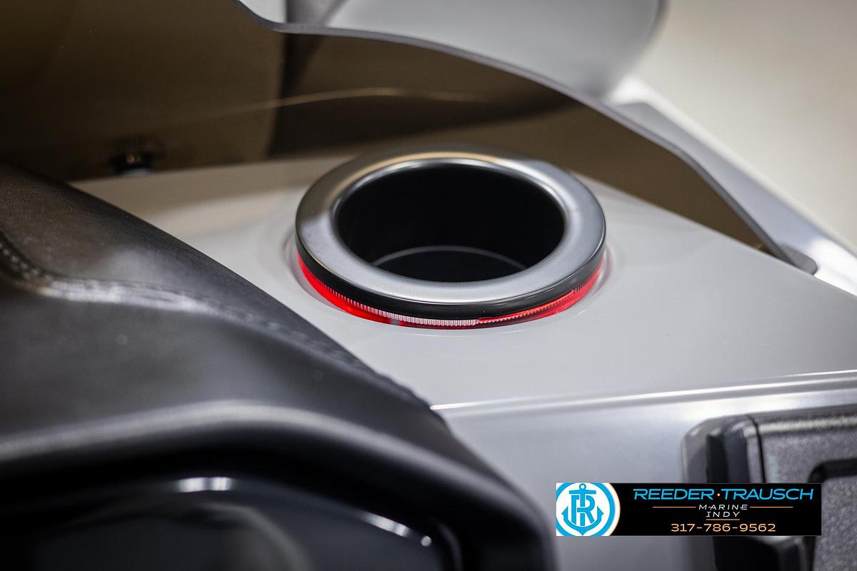 2025 Bennington 21 SSR