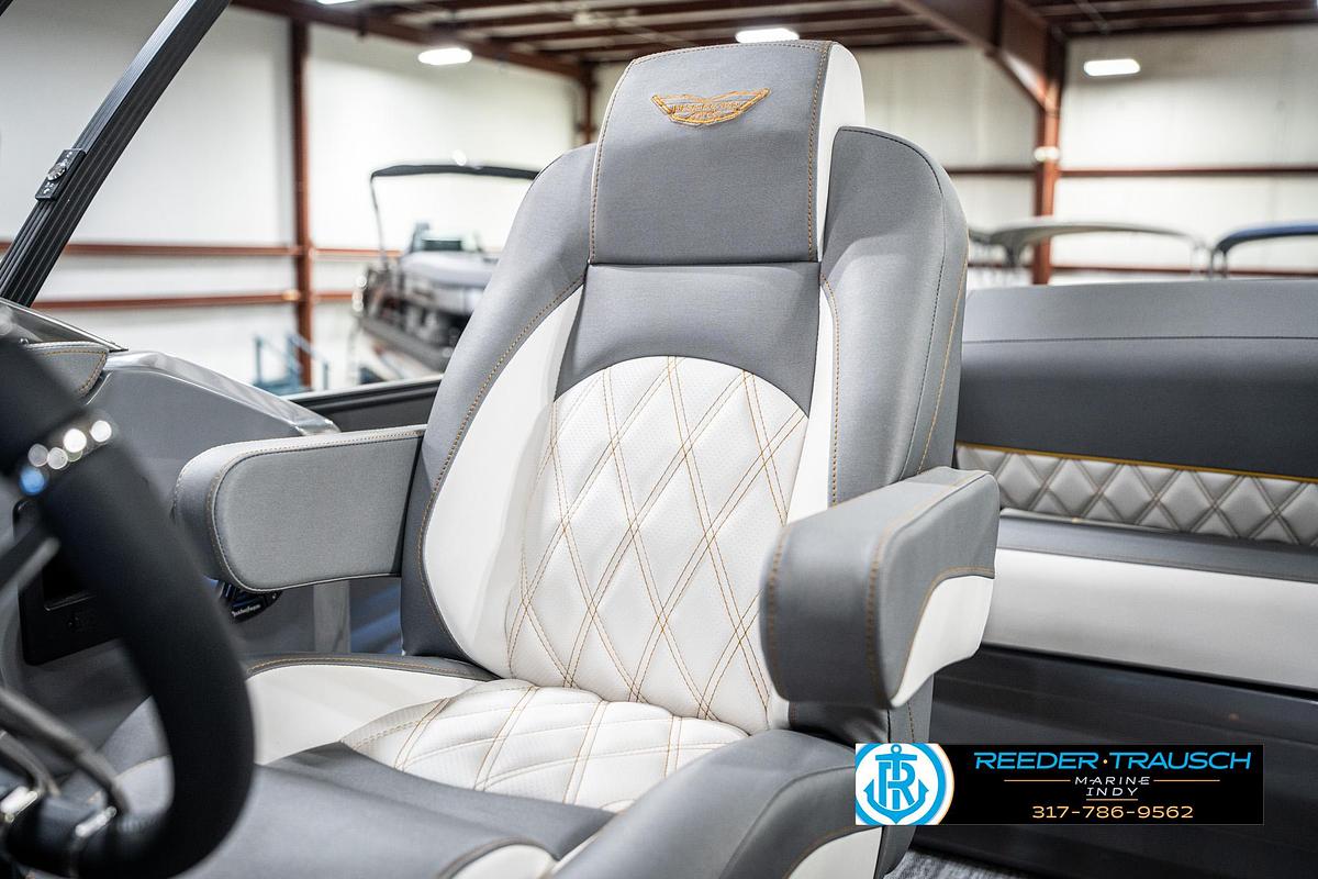 2025 Bennington 25 QSBW