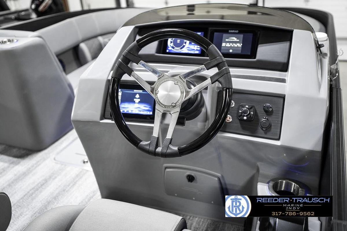 2025 Bennington 23 LTSB