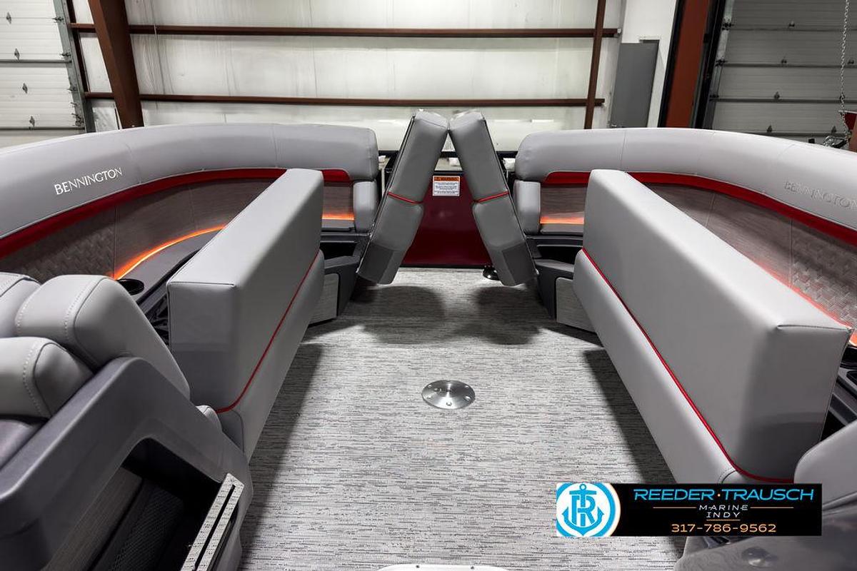 2025 Bennington 24 MSB