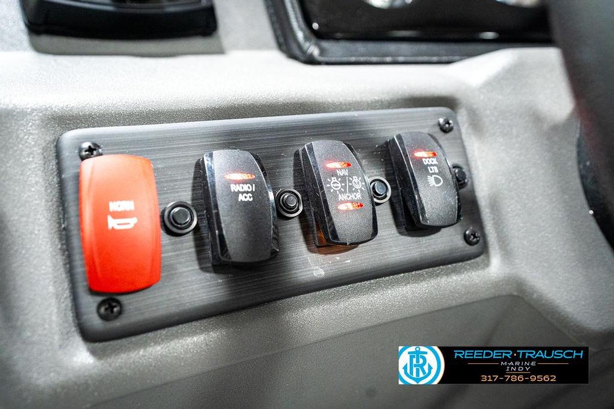 2025 Bennington 20 SL