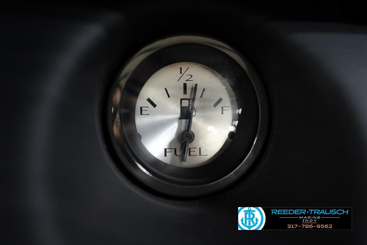 Used 2023 Bennington 23 LSR