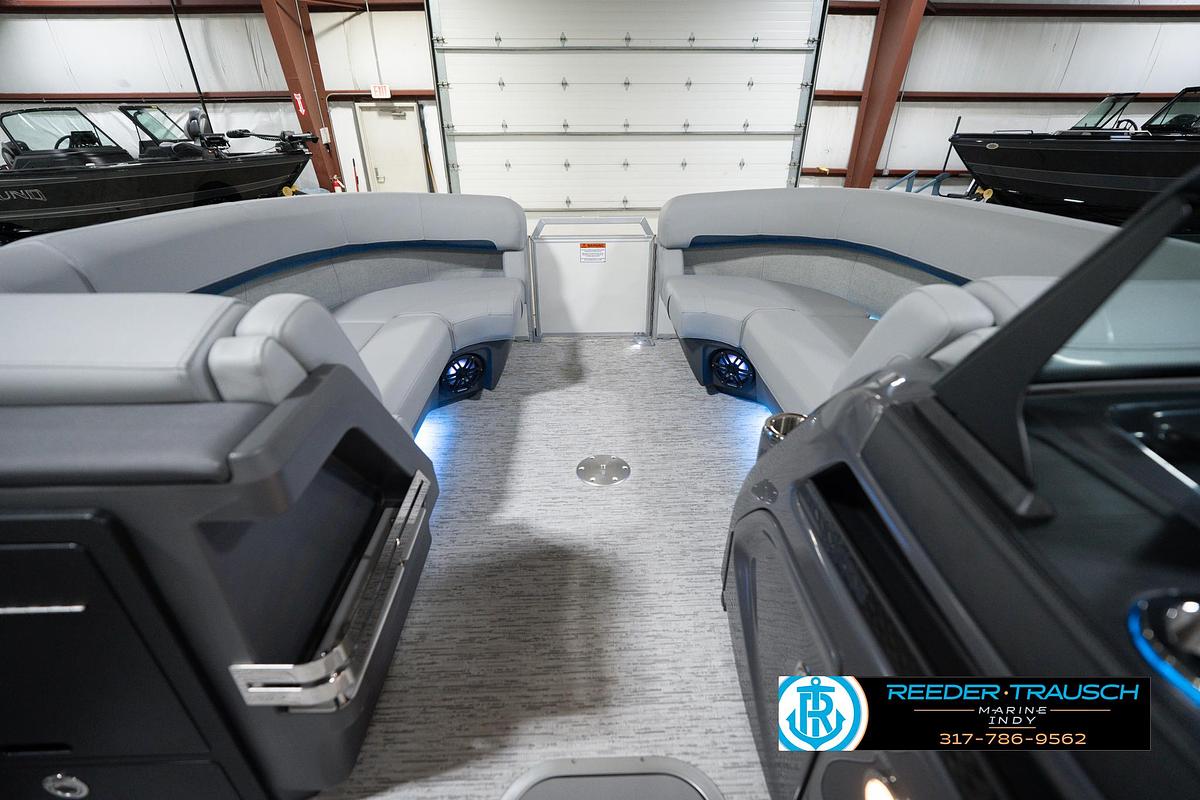 2026 Bennington 22 MFB