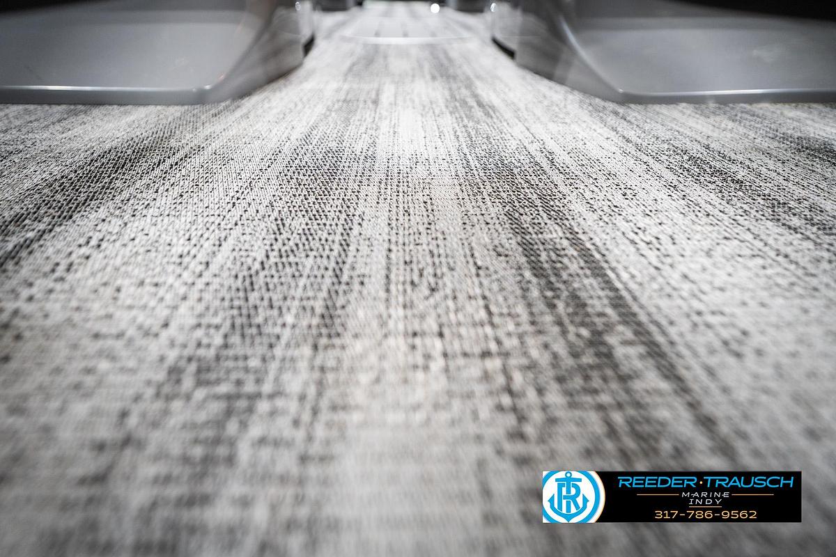 2025 Bennington 25 QSBW