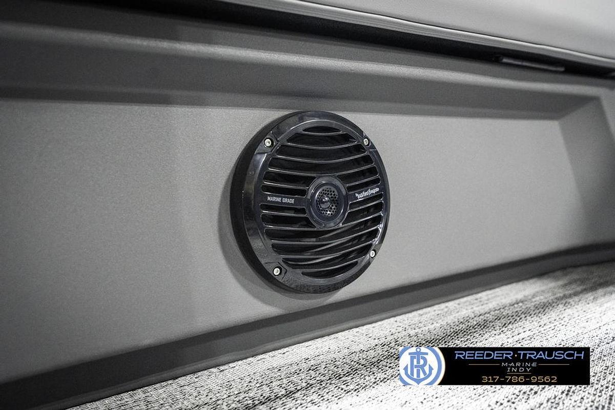 2025 Bennington 18 SLJ