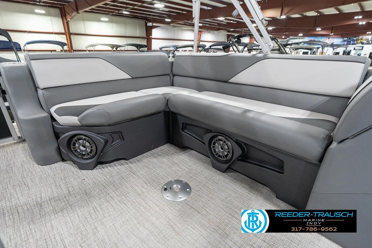 Used 2023 Avalon 2180 VENT CR