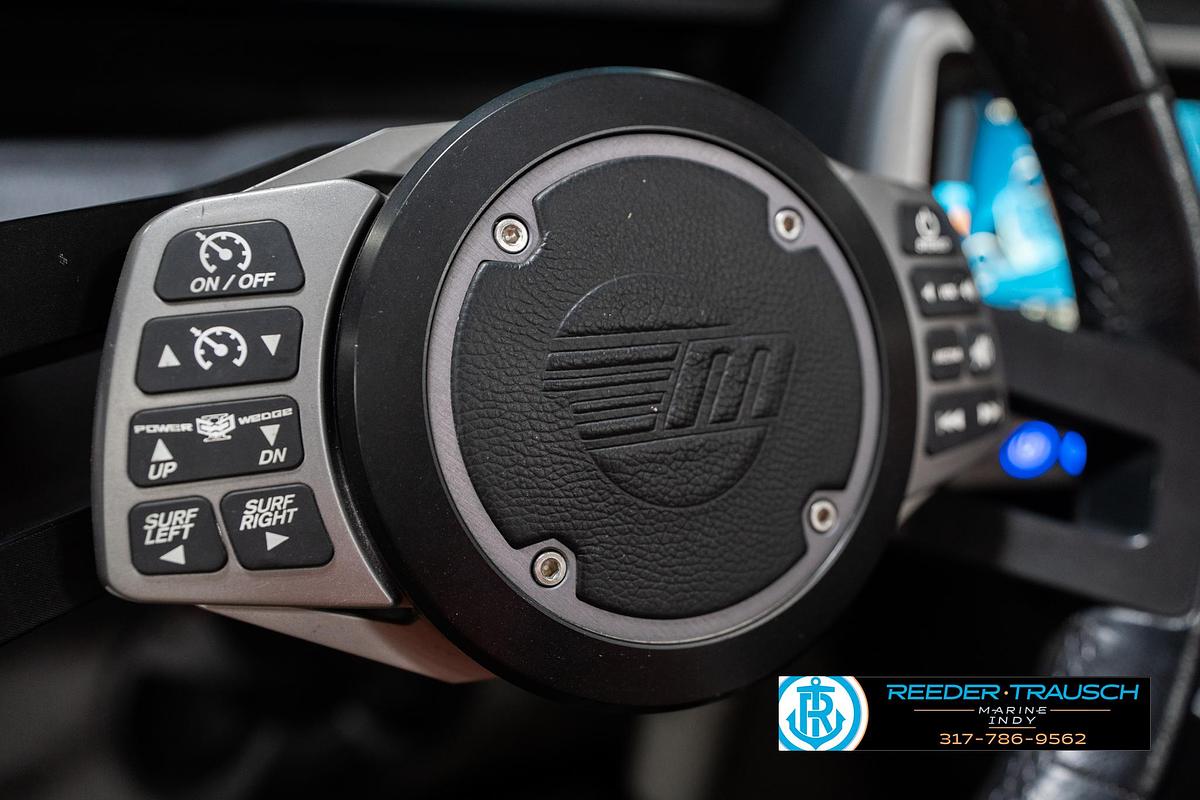 Used 2017 Malibu 25 LSV