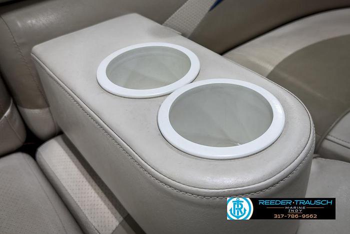 Used 2006 Crest Caribbean 2570