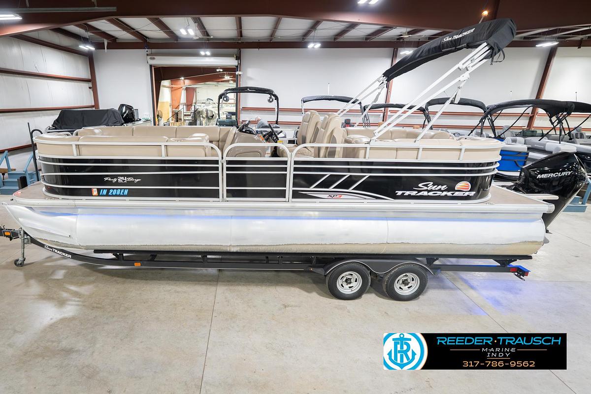 Used 2020 Sun Tracker Party Barge 24 DLX