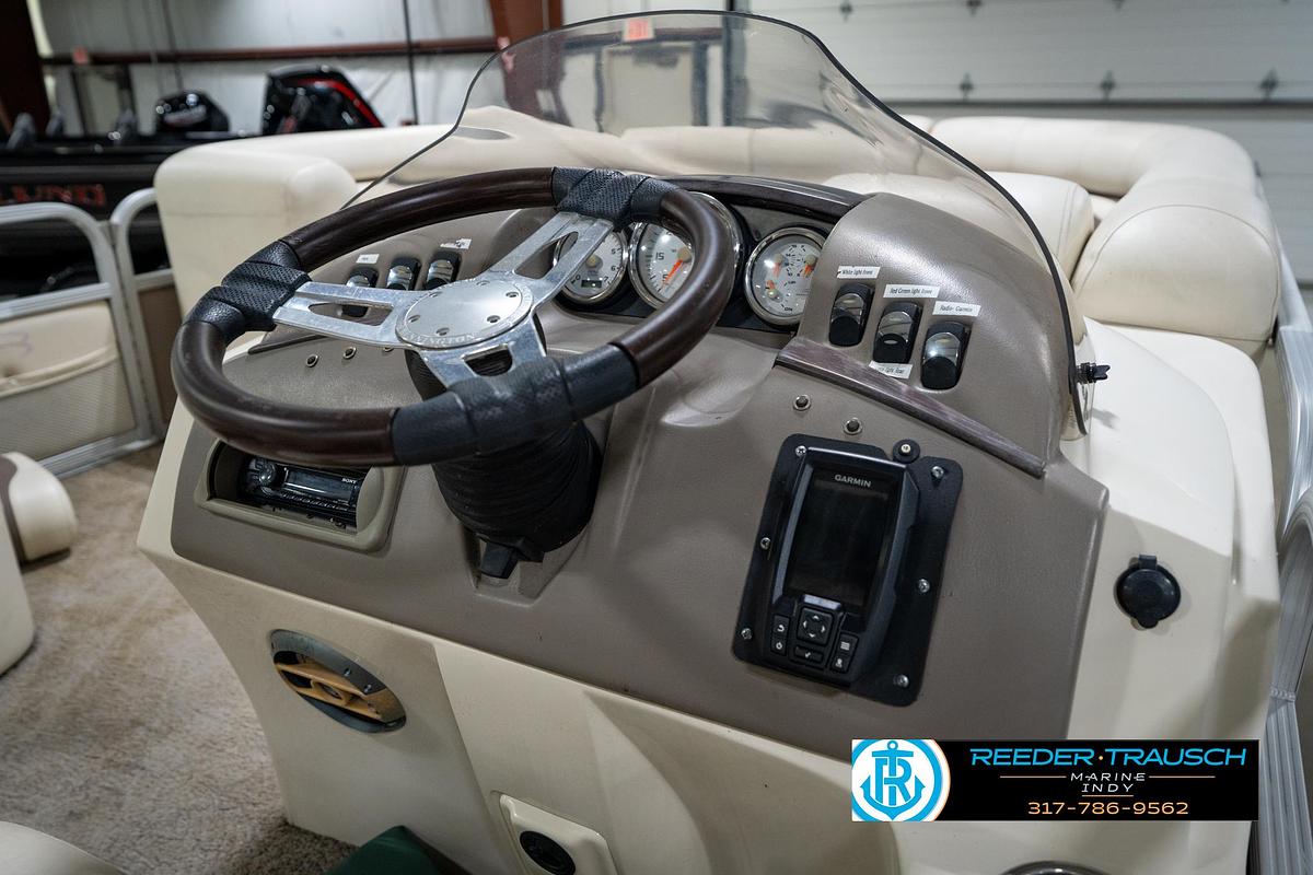 Used 2004 Bennington 20 SL