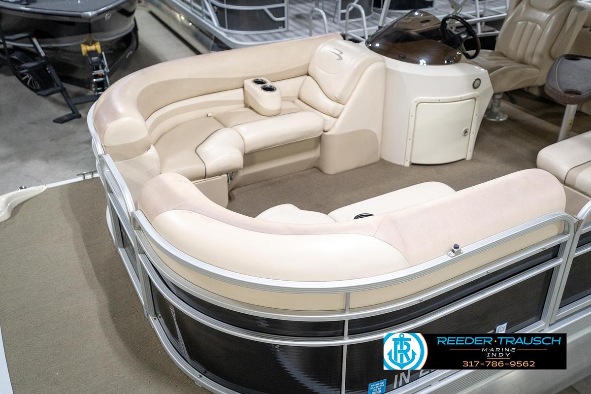 Used 2014 Bennington 2275 GCW