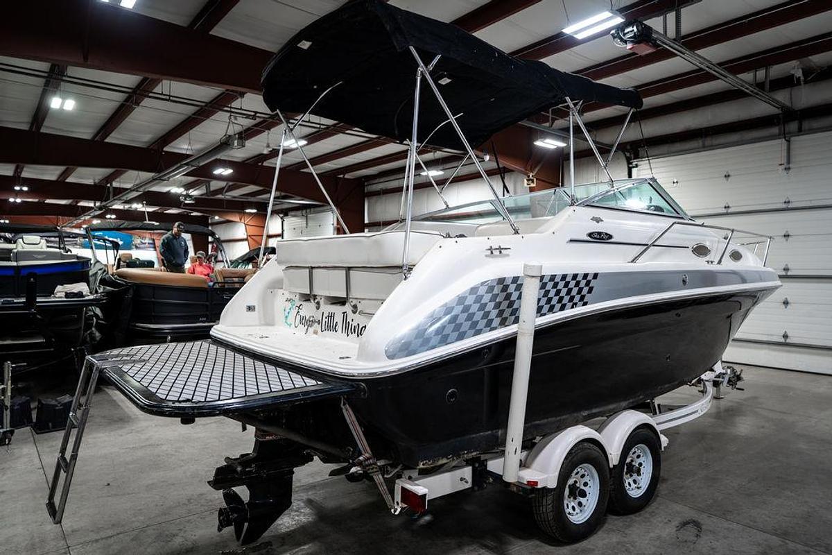 Used 1997 Sea Ray 240 Sundancer