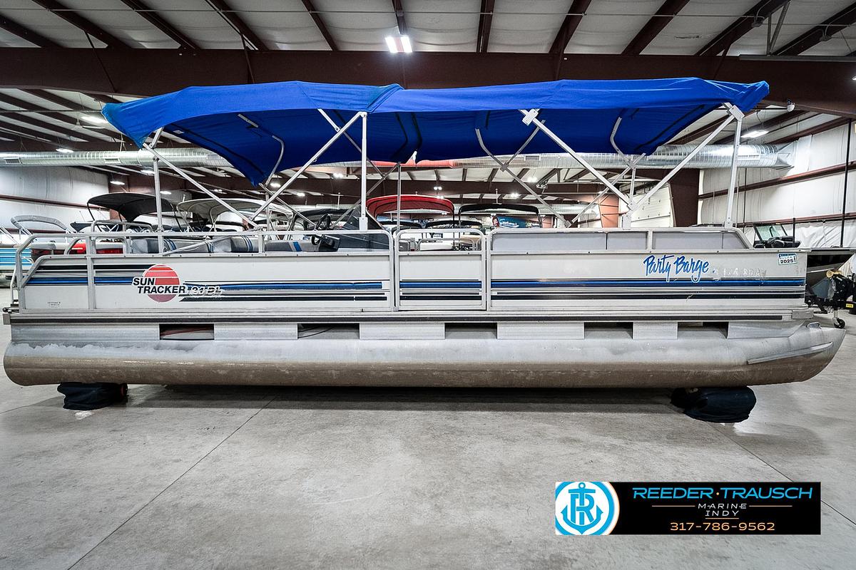 Used 1992 Sun Tracker Party Barge 24