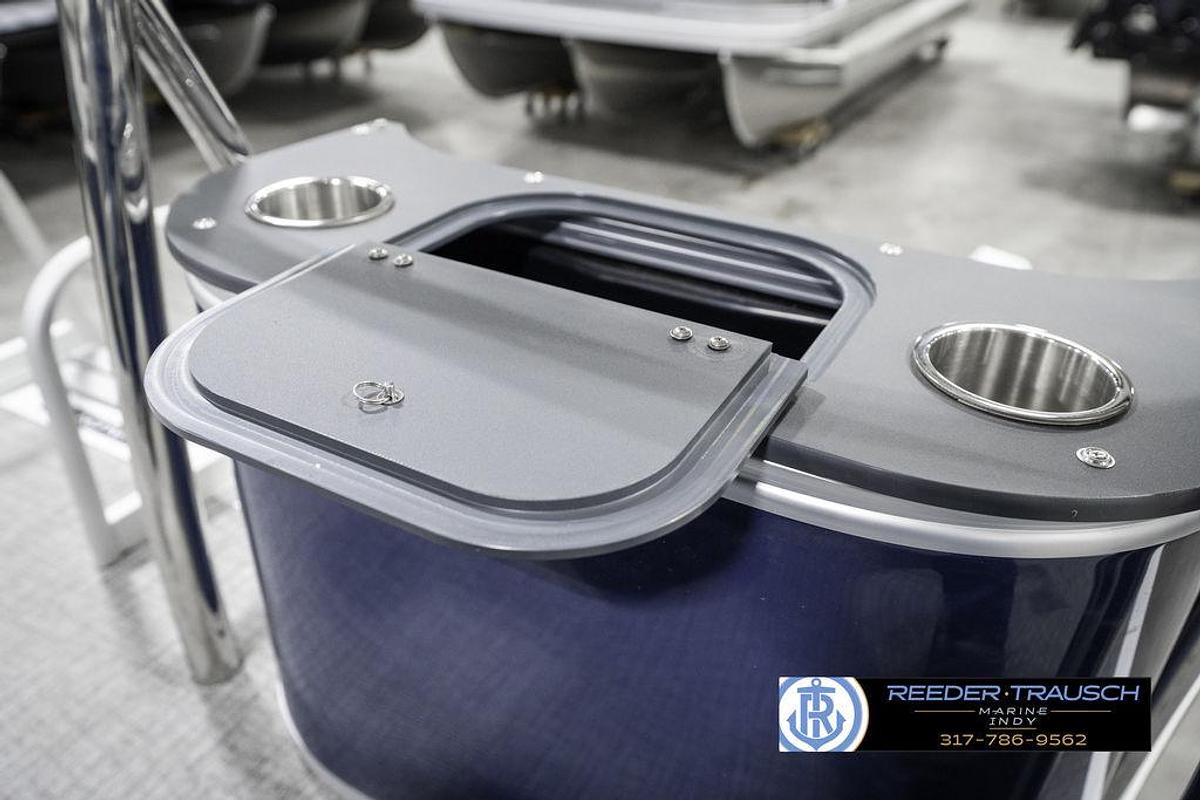 2025 Avalon 1785 Venture CRB