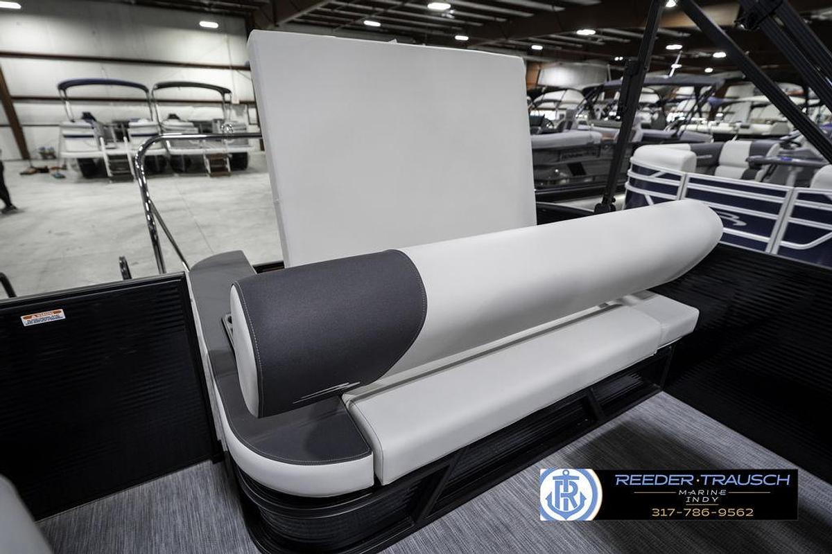 2025 Bennington 22 SSB