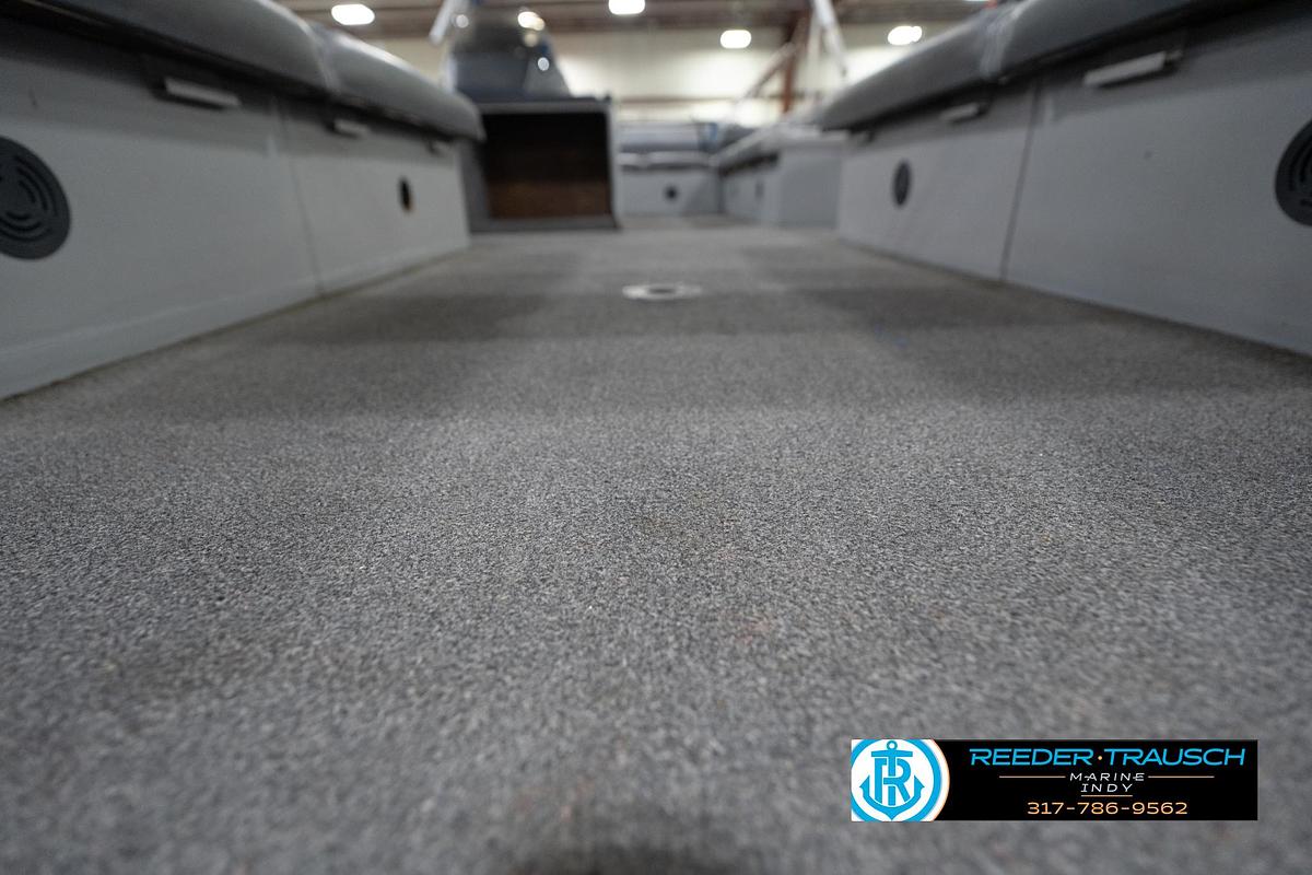 Used 1992 Sun Tracker Party Barge 24